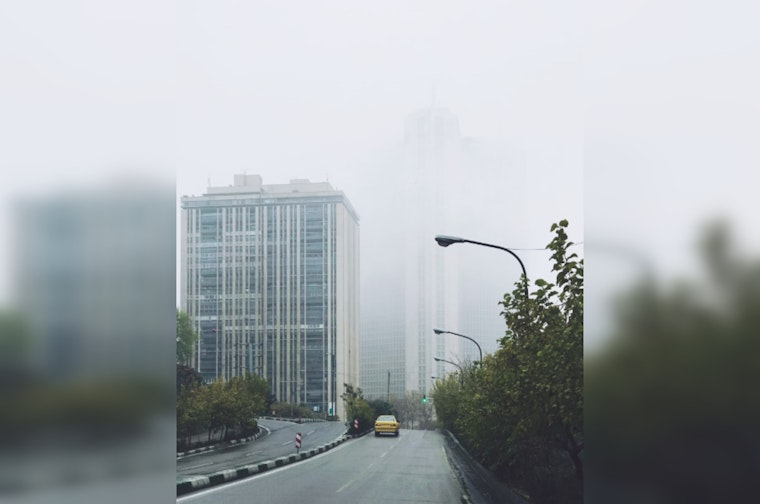 Knoxville Commuters Alerted to Dense Fog Conditions Until 10 AM EDT, Advised to Allow Extra Travel Time