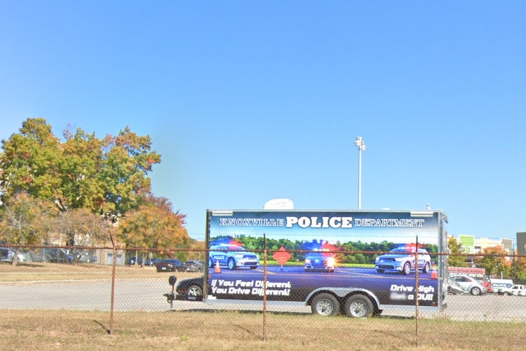 Knoxville Residents Return Home as Bomb Squad Neutralizes Dynamite Threat at Local Recycling Plant