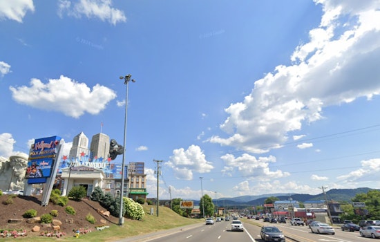 Knoxville Wakes to Foggy Morning with Sunny Skies and Rising Temperatures Ahead