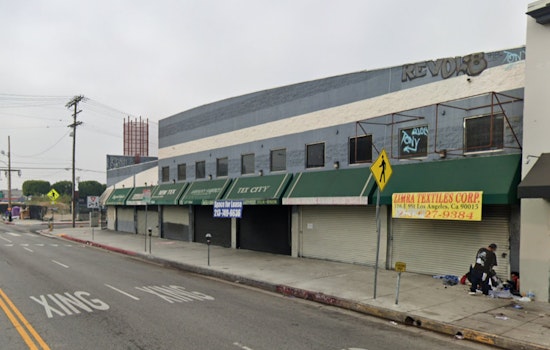 LAFD Tackles Intense Commercial Fire on E 9th St. in Downtown Los Angeles, No Injuries Reported