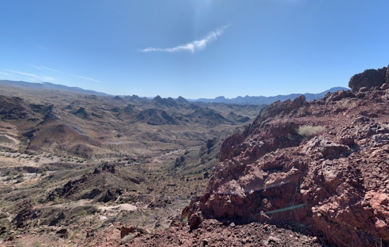 Lake Havasu City Fire Department Swiftly Executes Desert Rescue, Saving Heat-Stricken Hiker at Sara Park
