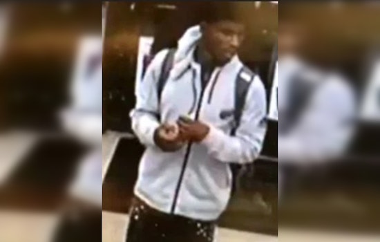 Las Vegas Police Seek Public's Help Identifying Suspect in North Las Vegas Blvd Robbery