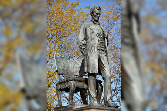 Lincoln Statue in Chicago's Lincoln Park Vandalized with Red Paint on Indigenous Peoples Day