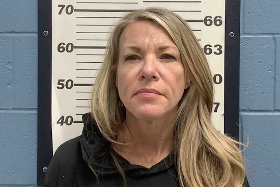 Lori Vallow Daybell's Arizona Murder Trial Postponed for Mental Health Evaluation