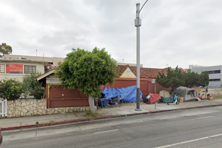 Los Angeles Firefighters Douse Flames at Previously Burnt Westlake Restaurant in Swift 21-Minute Operation