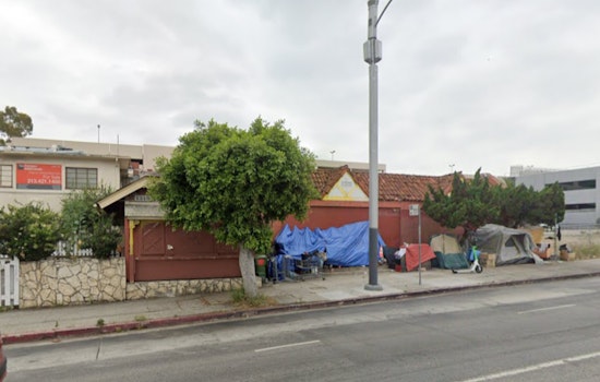 Los Angeles Firefighters Douse Flames at Previously Burnt Westlake Restaurant in Swift 21-Minute Operation