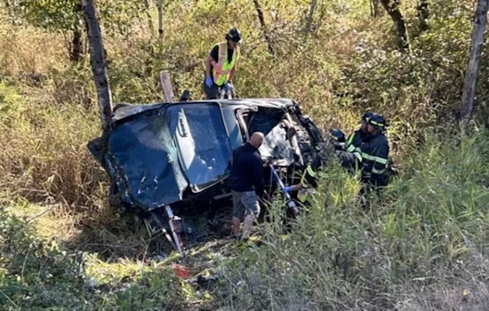 Man Dies, Three Children Injured in Cowlitz County Car Crash