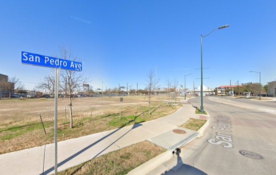 Man Discovered With Serious Facial Wound Near Downtown San Antonio Bus Stop, Investigation Ongoing