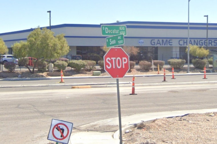 Man Fatally Shot While Driving in South Las Vegas, LVMPD Investigates