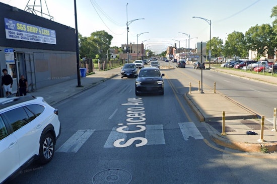 Man Fatally Stabbed on CTA Bus in Austin, Chicago, Suspect at Large After Fatal Argument