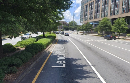 Man Fatally Stabbed on Lenox Road in Atlanta, Suspect Detained as Police Investigate the Scene