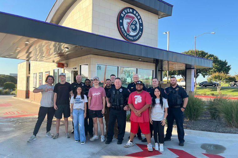 Mansfield Police Foster Community Bonds with "National Coffee with a Cop Day" Event