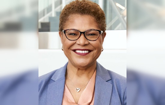 Mayor Karen Bass and EPA Head Tackle Environmental Challenges in Watts with Local Leaders