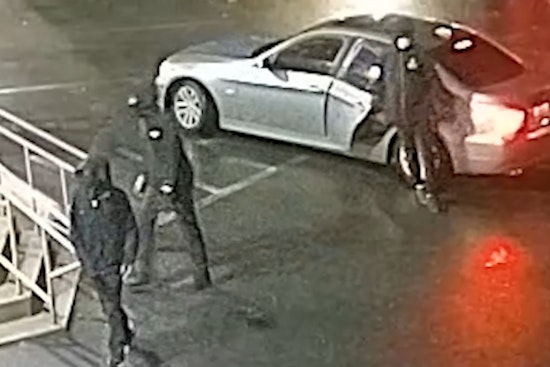 Metropolitan Police Seek Public's Assistance in Identifying Suspects in Northwest Business Burglary
