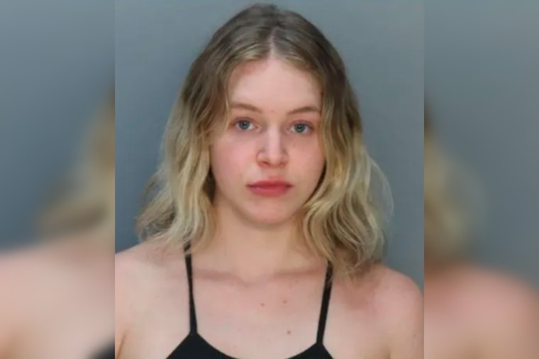 Miami OnlyFans Model Courtney Clenney on Trial for Boyfriend's Murder, Claims Self-Defense in Knife-Throwing Incident