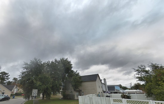 Mild 79°F Day in Jacksonville with Possible PM Thunderstorms and Extended Rip Current Alert
