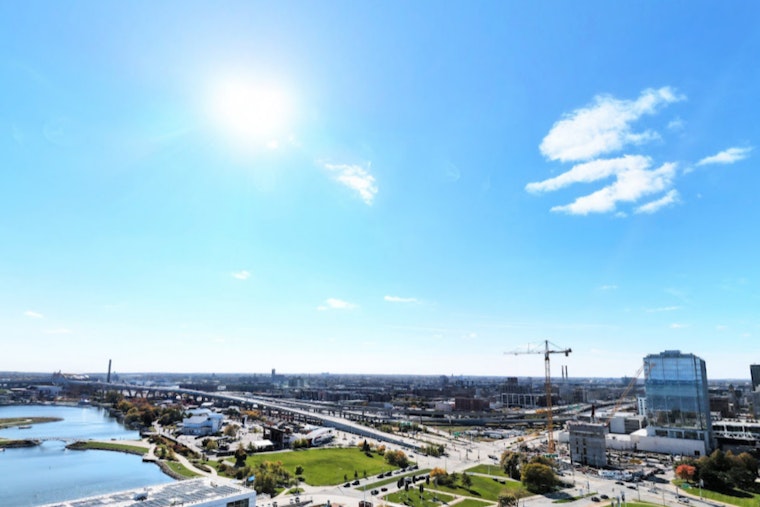 Milwaukee's Weather Rollercoaster: From Sunny Days to Potential Storms, a Week of Diverse Conditions Ahead