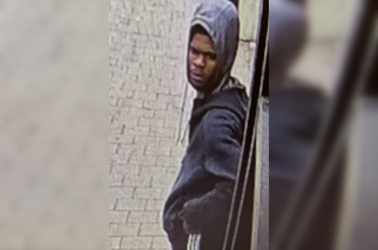 MPD Seeks Public's Help in Identifying Suspect in Northwest D.C. Park Road Robbery