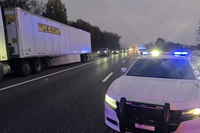 Multi-Vehicle Crash on I-75 South Near Lenoir City Causes Traffic Disruptions and Injuries