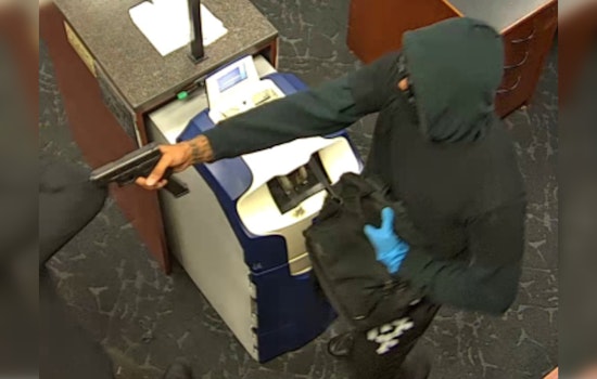 Nashville Police Seek Suspect in Murfreesboro Pike Bank Robbery, Public's Help Requested