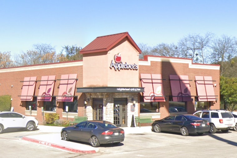 New Braunfels Police Seek Leads After Two Wounded in Applebee’s Parking Lot Shooting, $4,000 Reward Offered