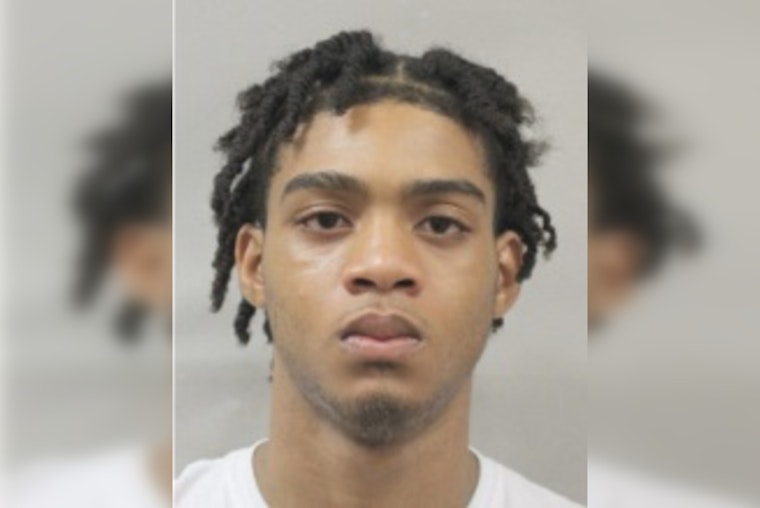 New Orleans Police Seek Public Help to Locate Suspect Rashad Juan White in Aggravated Assault Case