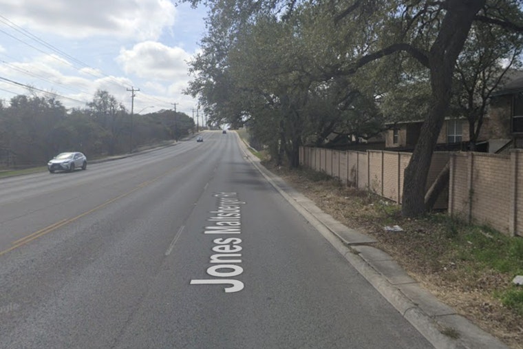No Injuries After Pickup Swerves to Avoid Collision, Crashes Into San Antonio Home Near Airport