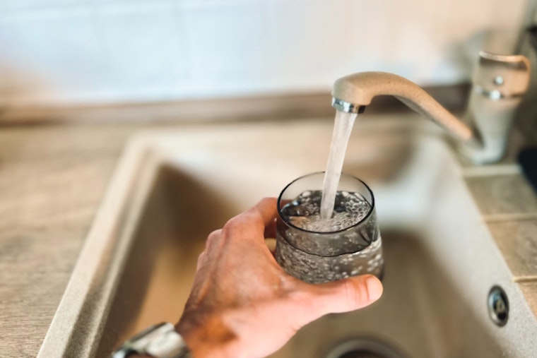 NW Portland Residents Advised Amid Discolored Water Issues Following Main Break