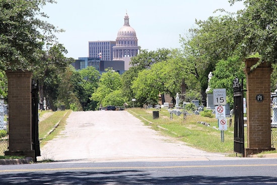 Oakwood Cemetery Unveils Virtual Tours and Seasonal Spirits Walks