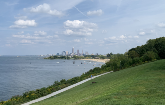 Ohio Faces Unseasonably Warm October Weather and Gusty Winds, NWS Cleveland Issues Advisories for Toledo and Cleveland Regions
