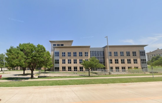 Oklahoma Grand Jury Finds "Irresponsible" Oversight of Pandemic Relief Funds, Governor Stitt and Superintendent Walters Face Criticism