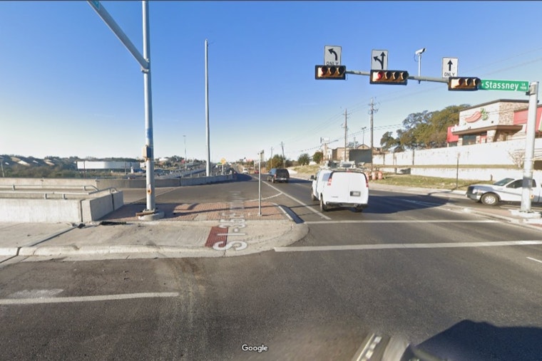 One Dead After Vehicle Rollover Crash on I-35 Service Road in South Austin