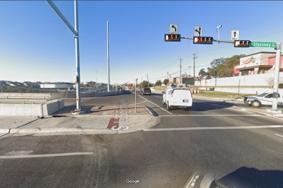One Dead After Vehicle Rollover Crash on I-35 Service Road in South Austin