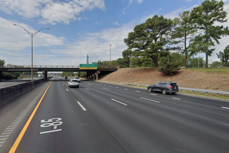 One Dead in Early Morning I-85 Crash Near Beatties Ford Road in North Charlotte