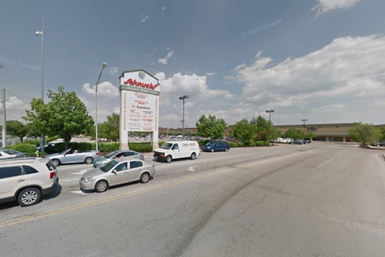 One Dead in Florissant Shopping Center Shooting with Suspects in Custody