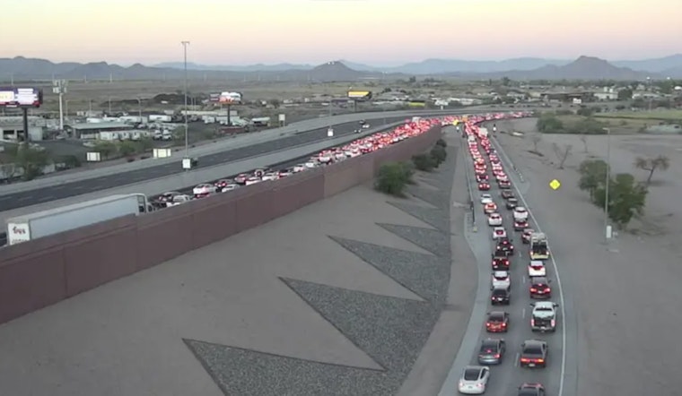 One Fatality Reported in Loop 202 Mesa Crash as Commuters Face Extended Delays