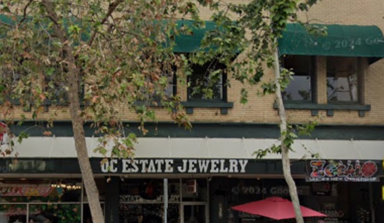 Orange County Jewelry Store Heist, Over $100K in Vintage Rings Stolen by Posing Customers