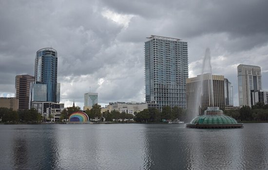 Orlando Braces for Mixed Weather: Showers and Gusty Breezes to Affect Week Ahead, Says National Weather Service