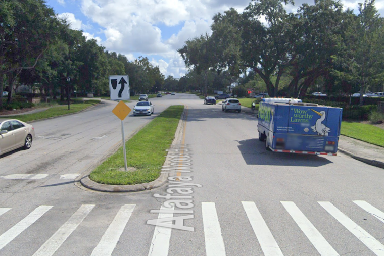 Oviedo Traffic Alert: Lane Closure on Alafaya Woods Blvd Starting October 29 Due to Sewer Repairs
