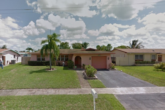 Pembroke Pines Shooting Leaves One Dead After Vehicle Altercation, Police Seek Suspect