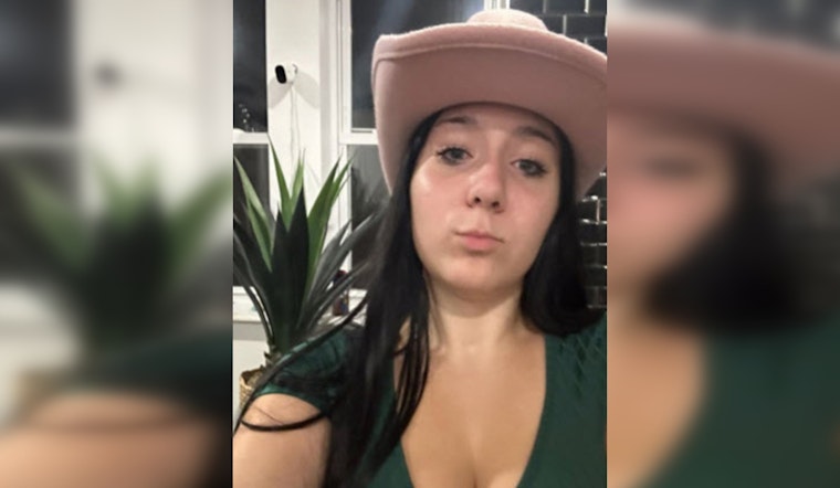 Philadelphia Police Seek Public's Help in Locating Missing Teen Ryleigh Gnoski