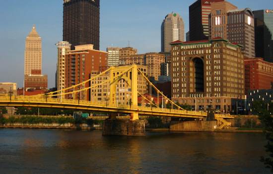 Pittsburgh Enhances Oktoberfest Celebration with 60-Foot Ferris Wheel on Roberto Clemente Bridge