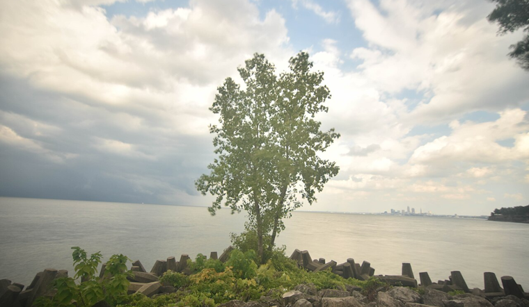 Pleasant Weekend Weather Ahead for Cleveland, But Cooler Temperatures and Storms on the Horizon