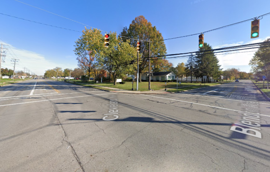 Police Cruiser and Two Vehicles Involved in Injury Collision on Cleveland Ave in Columbus