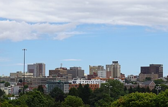 Portland Weather Update: Clear Skies to Rainy Days Ahead as Temperatures Peak at 70 Degrees