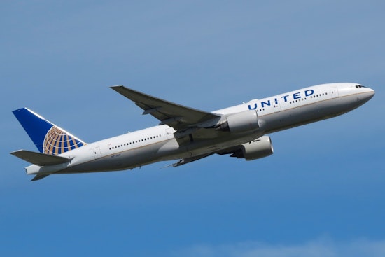 Quick-Thinking Crews Avert Crisis at Boston Logan Airport as United Flight 2136 Encounters Engine Trouble
