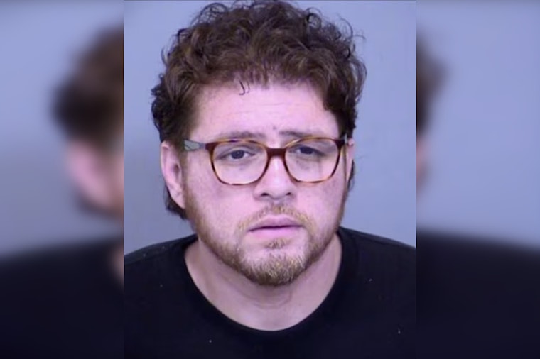 Quick-Thinking Glendale Teen Thwarts Alleged Predator by Offering Mother's Phone Number