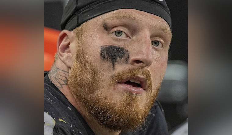 Raiders' Maxx Crosby Clarifies Sideline Shove as Sign of Camaraderie, Not Conflict