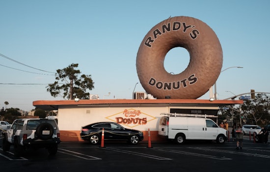Randy's Donuts Sprinkles Joy in Gilbert with New Location and Grand Opening Giveaways