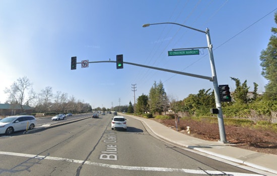 Roseville Bicyclist Stable After Collision, Police Investigate Crash Site at Blue Oaks Blvd